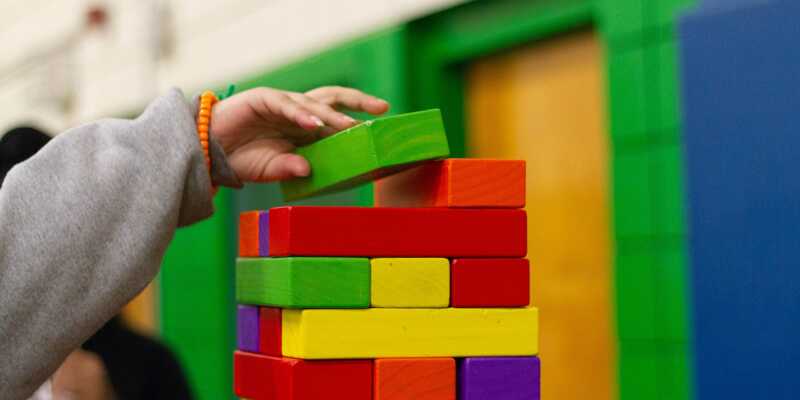 Counting colorful blocks