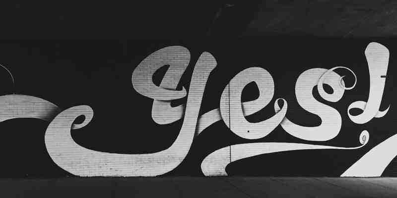 Graffiti of the word 'yes'