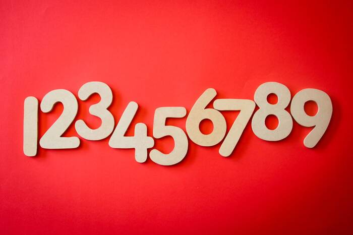 Numbers 1 to 9 with red background